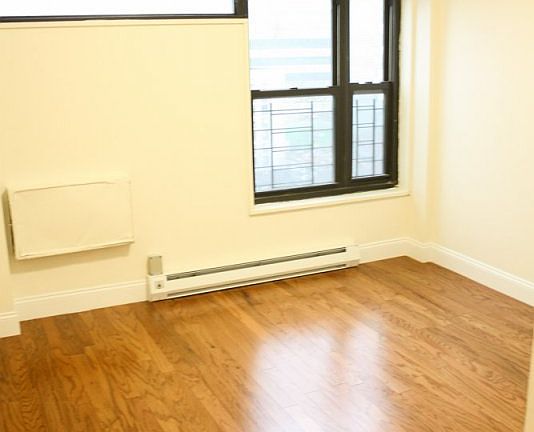 3rd image of 410 St Nicholas Ave APT 14A