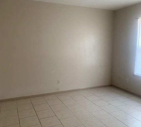4th image of 5120 San Francisco Ave #36
