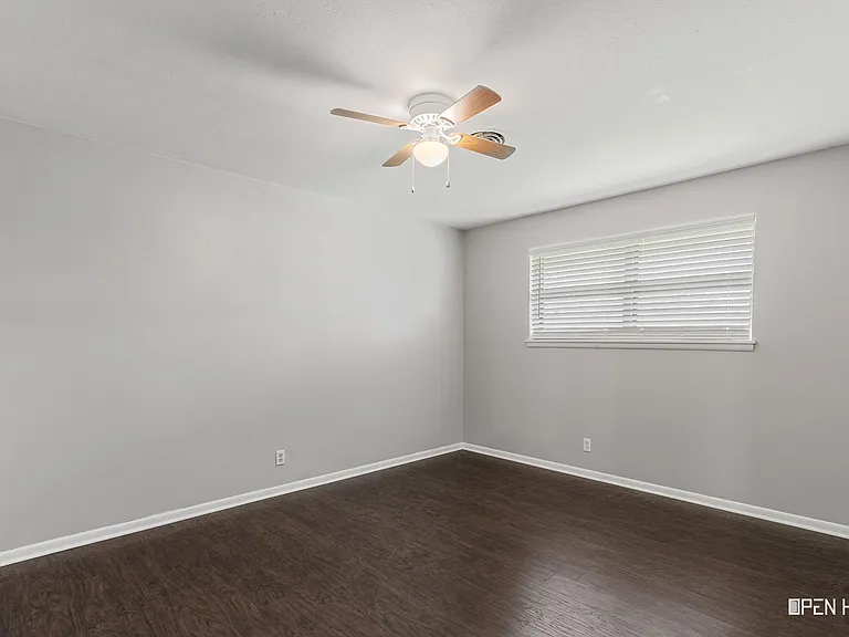 4805 Big Bend Dr — Photo 24