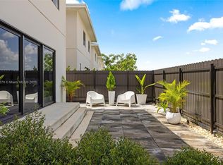 321 NW 13th Pl, Florida City, FL 33034