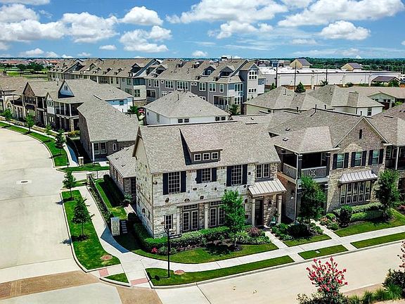 3rd image of 18218 Lake Eagle Dr
