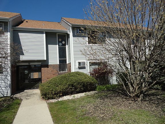 3rd image of 300 Bayside Dr Unit 6