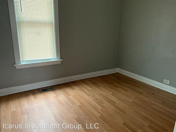 5th image of 9022 S Kingston Ave