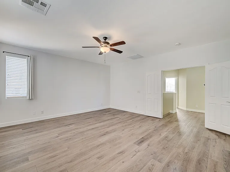 11490 Steponia Bay St — Photo 28
