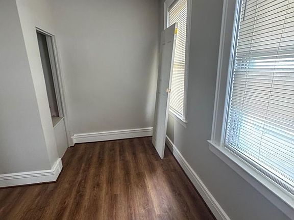 3rd image of 2613 Maisel St