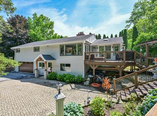 795 W Monrovia AVENUE, Glendale, WI 53217