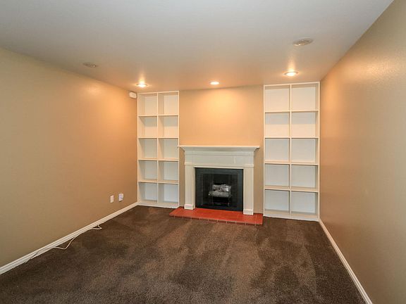 4th image of 1170 S Foothill Dr APT 322