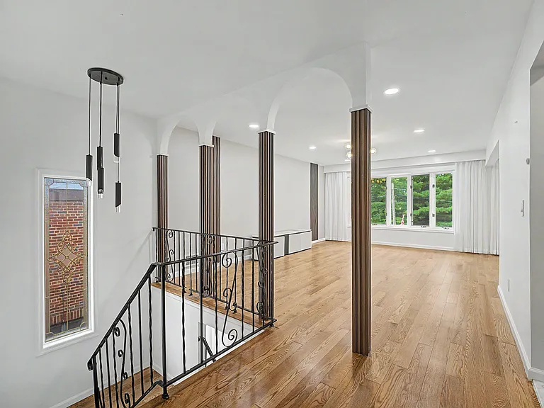 251-45 Van Zandt Ave #2 — Photo 3