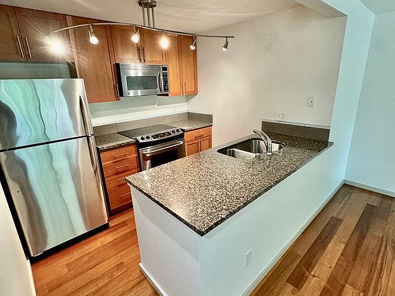 3rd image of 2145 Dexter Ave N APT 103