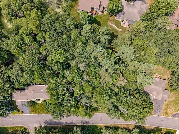 2nd image of 4112 RIVER BEND ROAD