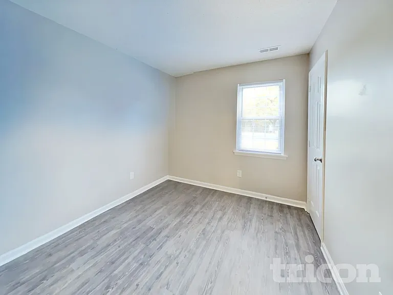 7307 Hooksett Ct — Photo 13