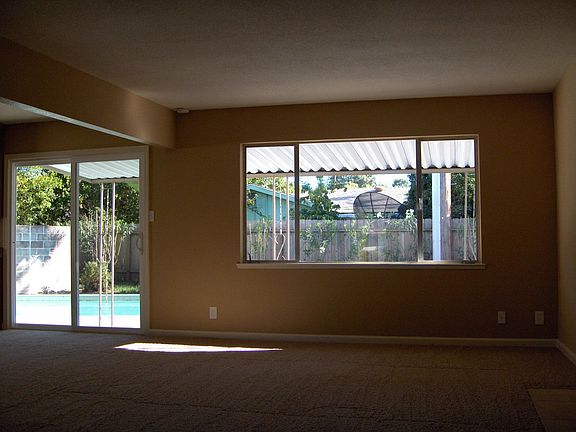 3rd image of 548 Tuolumne Pl