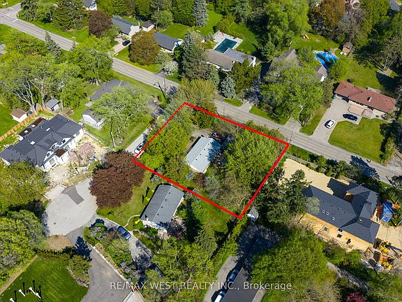 4th image of 1610 Magenta Ct