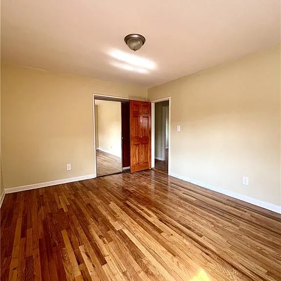 748 E 86th St #2 — Photo 7