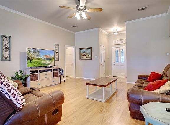 5th image of 119 Sanchez Creek Ct