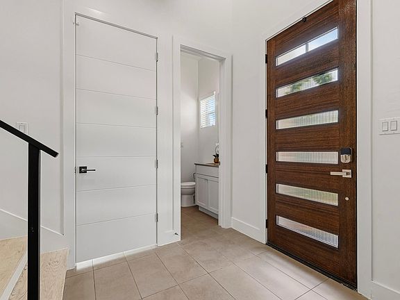 4th image of 2004 Rosedale St #D