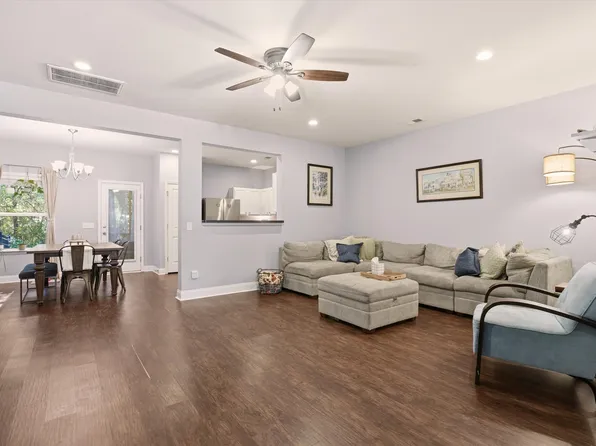 1712 Restoration Ct, Charleston, SC 29414