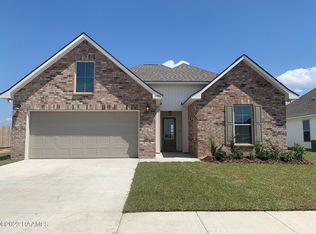 3303 Autumn Park Dr, Maurice, LA 70555