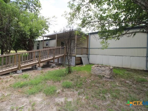 1341 King Country Rd, Gatesville, TX 76528
