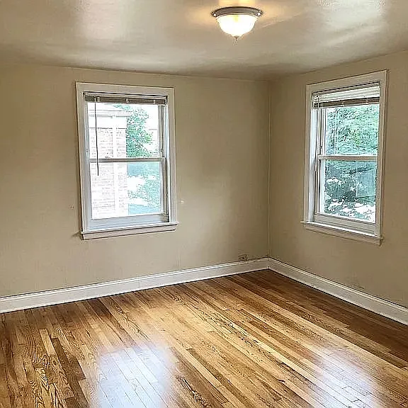 621 Waukegan Rd — Photo 6