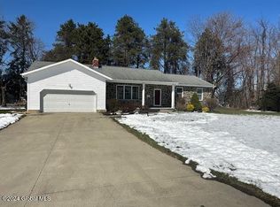 1 Theresa Ln, Rensselaer, NY 12144