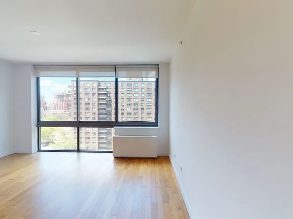 808 Columbus Avenue 11L image 1 of 9