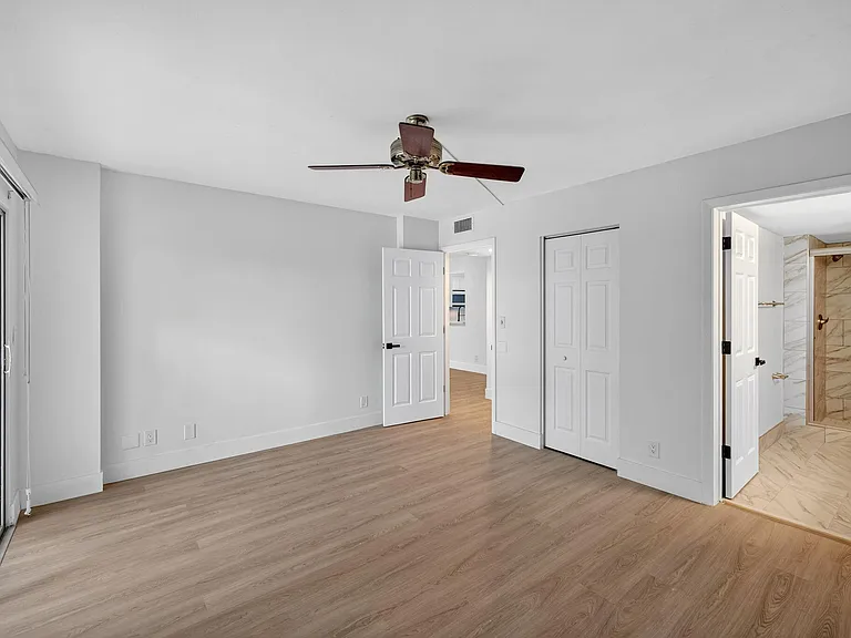 14375 Strathmore Ln #303 — Photo 30
