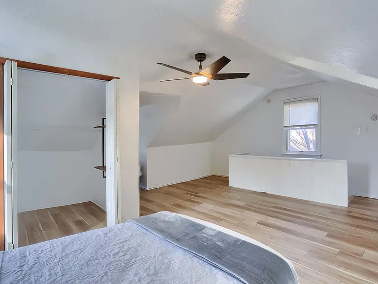 513 Grace St — Photo 28
