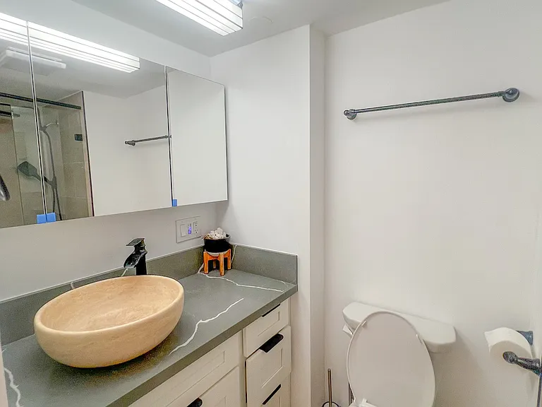 439 Keoniana St #1105 — Photo 5
