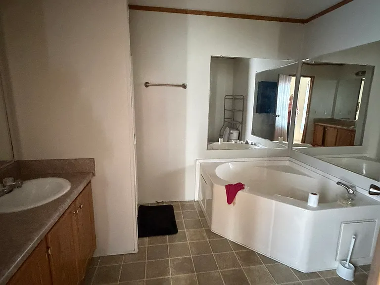 421 McCallister Rd #N — Photo 8