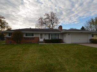 1426 Glen Hill Rd W, Saint Paul, MN 55113