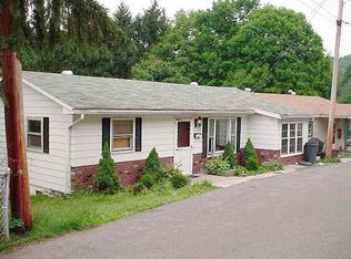 11 Dayton Park Rd, Philippi, WV 26416