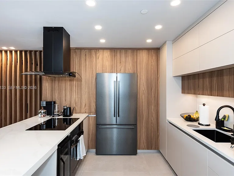 251 Crandon Blvd #306 — Photo 6