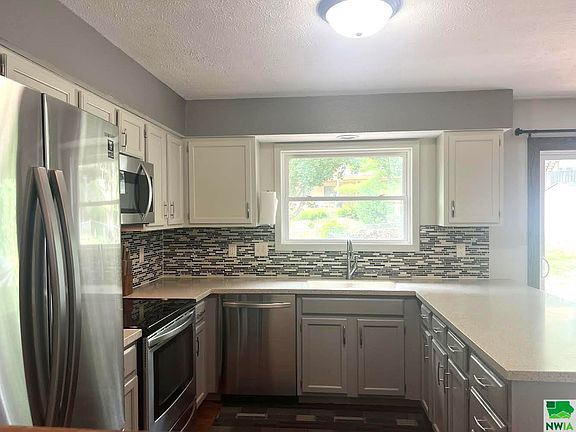 5th image of 2506 Apache Dr