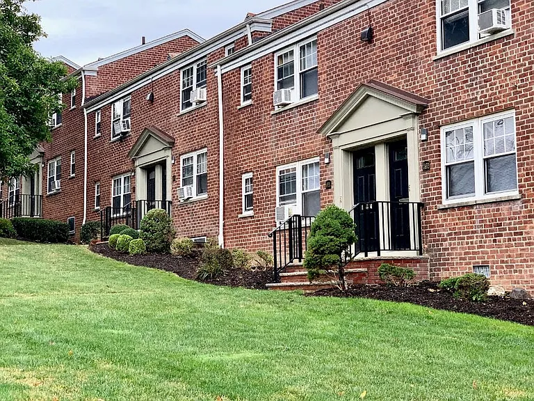 Belleview Gardens Apartments — Photo 5