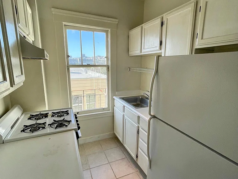 780 Hayes St #304 — Photo 8