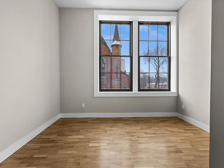 St. Agnes Apartments — Photo 5