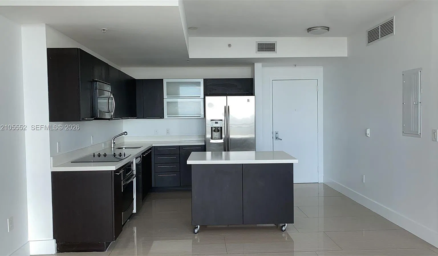 Ivy Condo — Photo 2