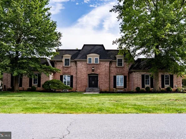 68 Walden Rd, Lebanon, PA 17042