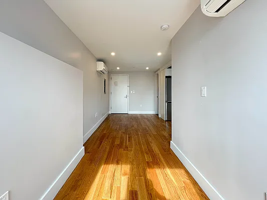 Rented by ERNY LLC | media 5