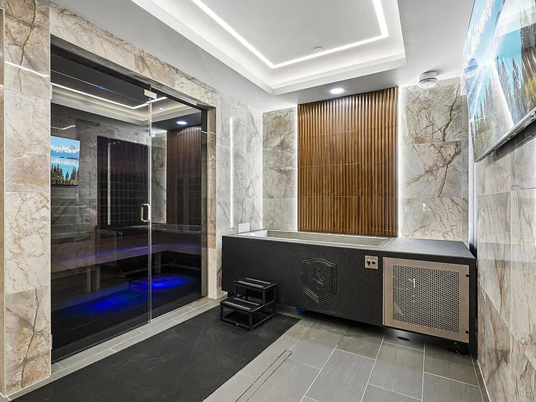 Residences at Southlake — Photo 6