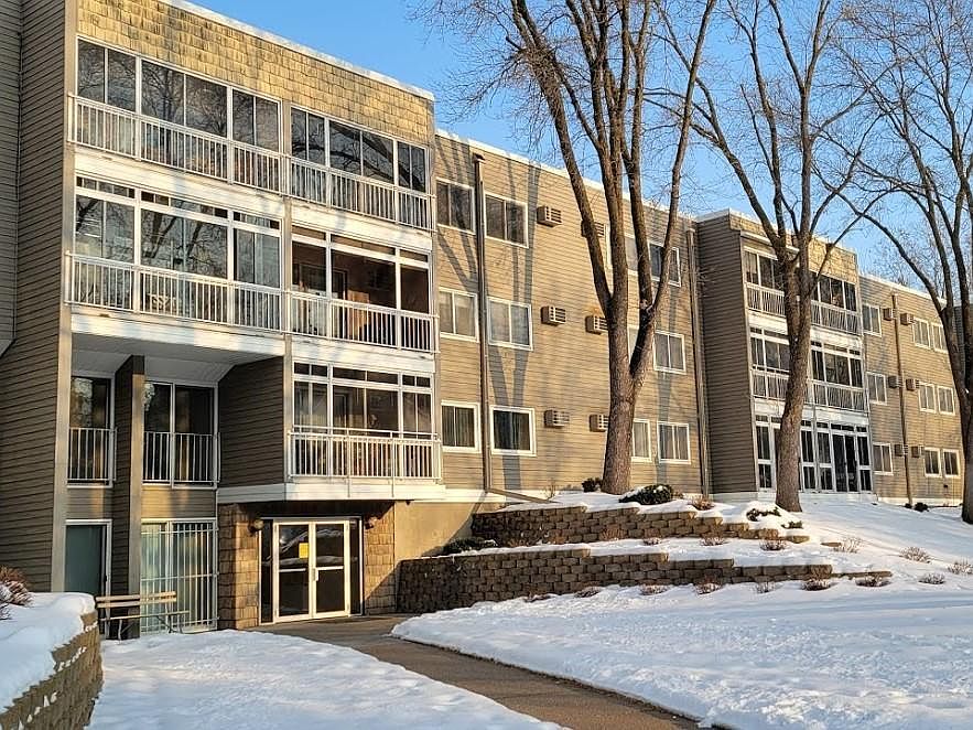 1st image of 135 Viking Dr E APT 313