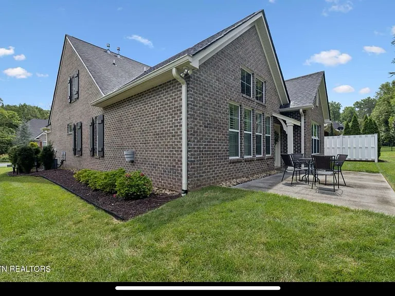 437 Chapel Grove Ln — Photo 23