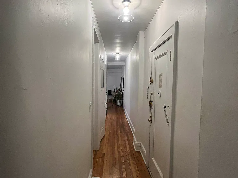 81 Olive St #7 — Photo 5