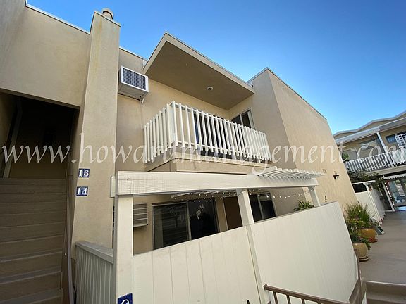 5th image of 868 N West Knoll Dr Unit 14