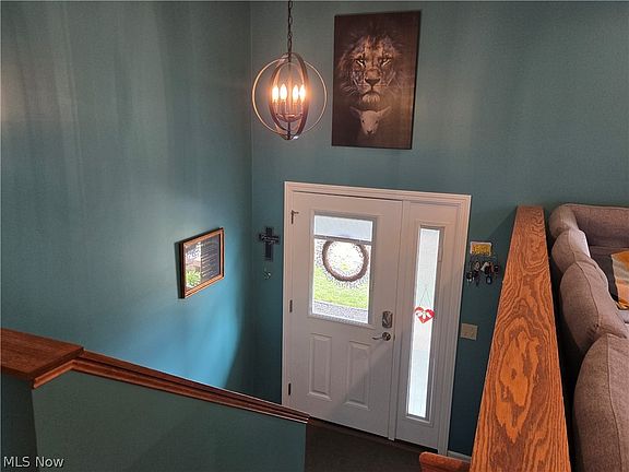3rd image of 104 Summerset Dr