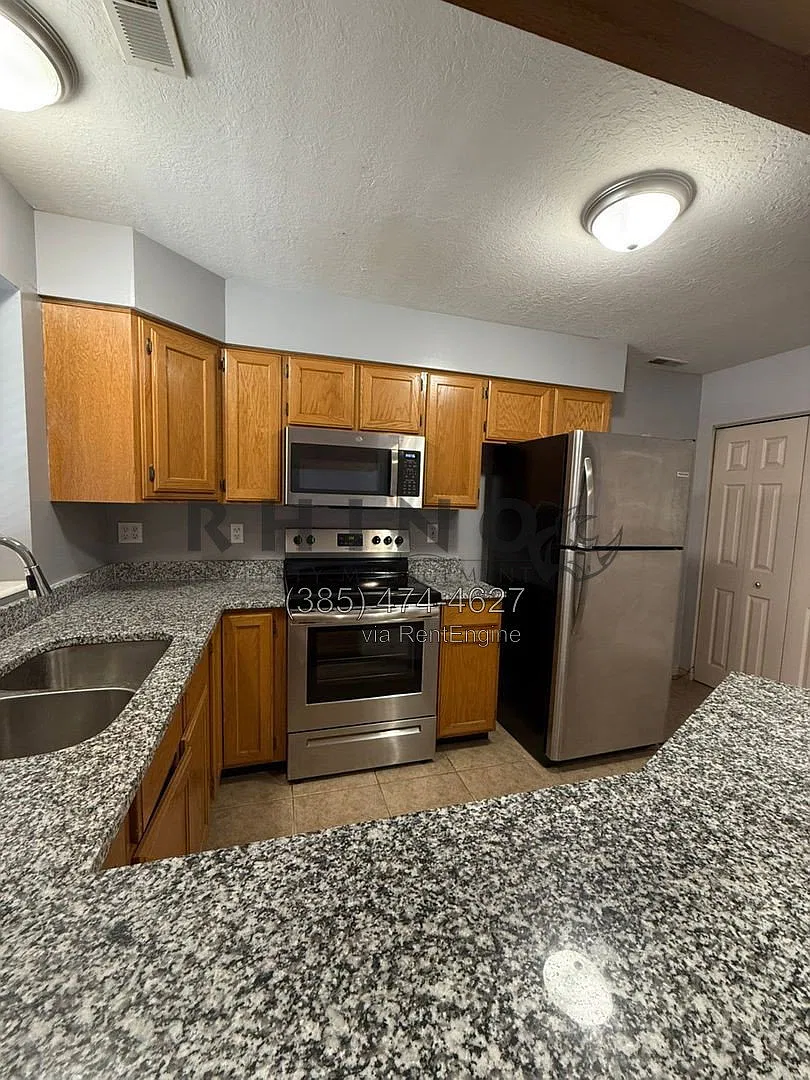 2 bed, 1.0 bath, 1050 sqft, $1,175 — Photo 4