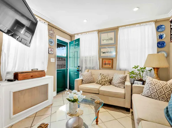 1623 George Street image 15 of 25