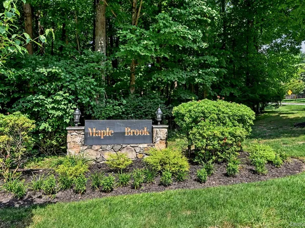 210 Sandpiper Court #210, Yorktown Heights, NY 10598
