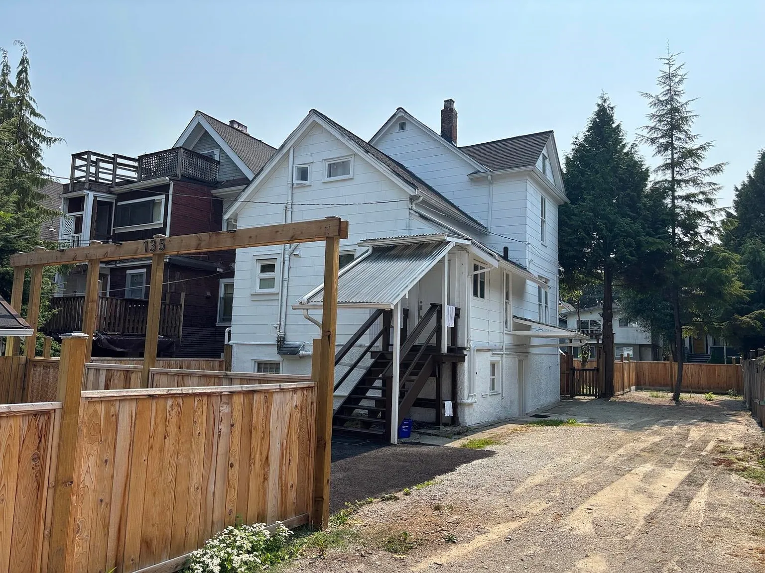 4 bed, $3,900 — Photo 3